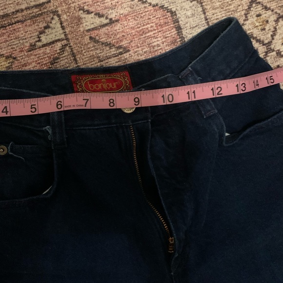 VINTAGE HIGH WAISTED JEANS - Picture 2 of 3